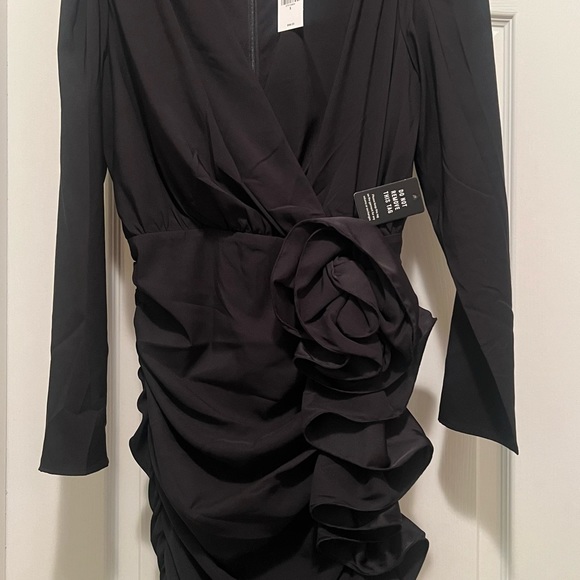 Little black dress - Picture 3 of 4